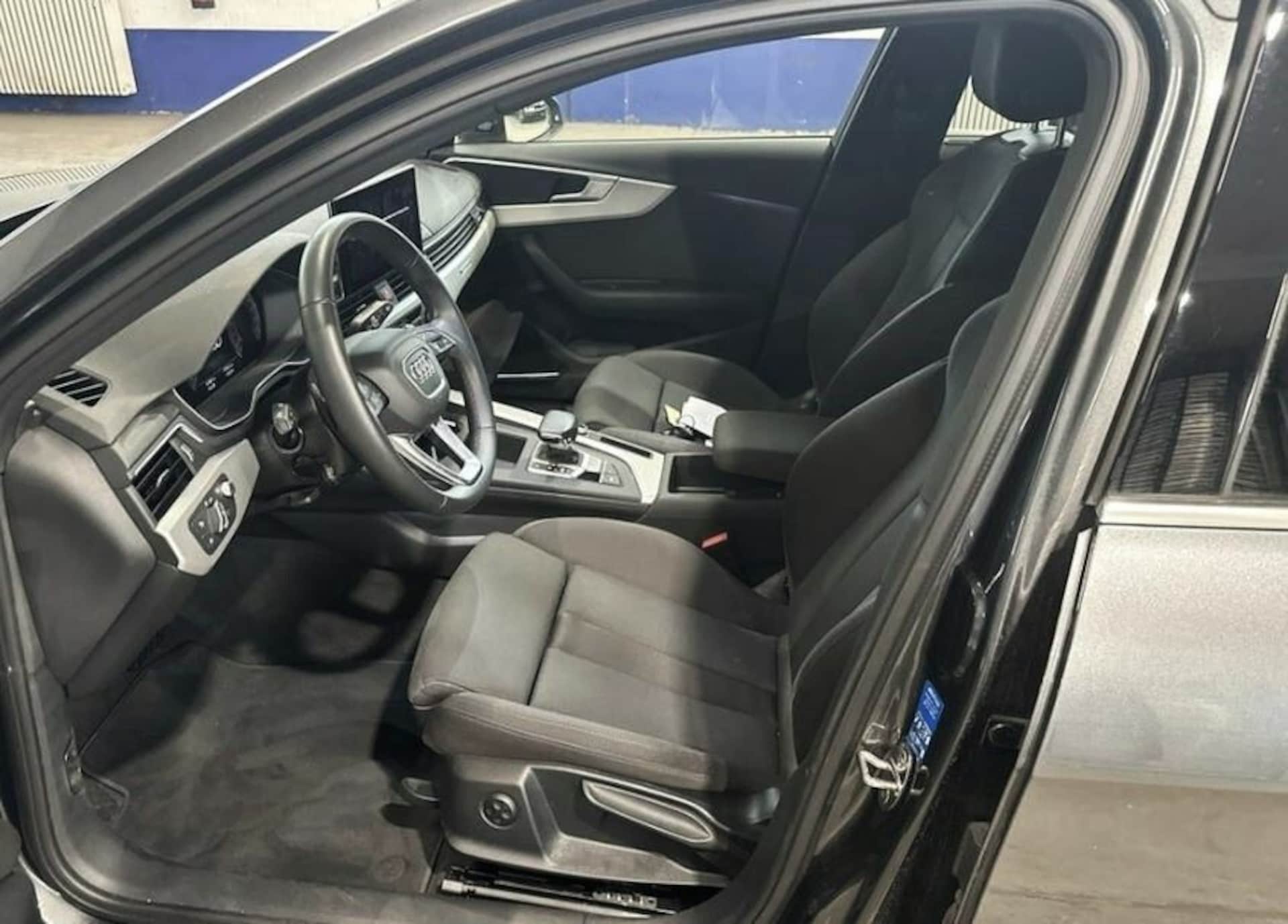 Audi A4 Avant S line
