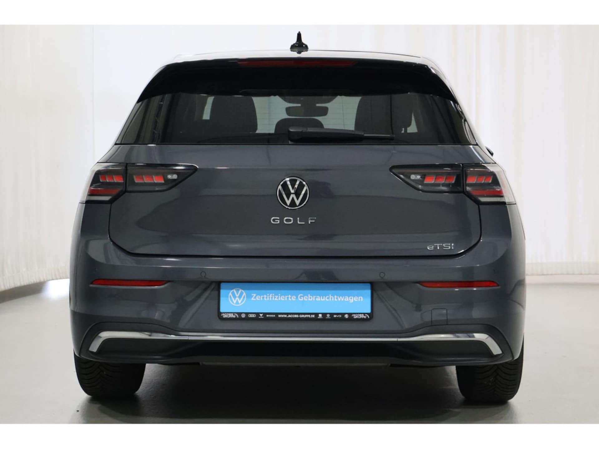 Volkswagen Golf Life