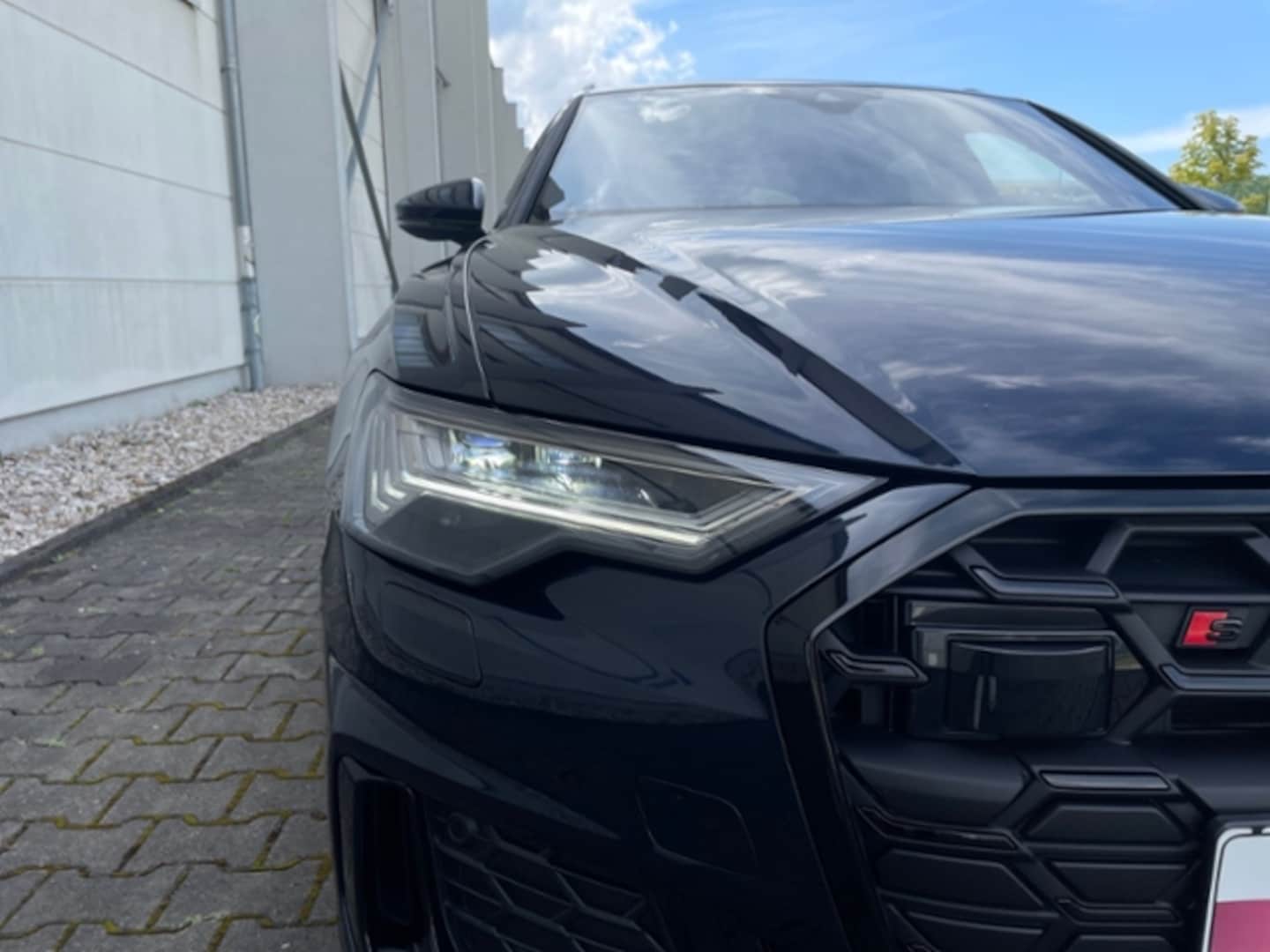 Bild über Audi S6 Avant TDI quattro tiptronic - für weitere Informationen kontaktieren Sie den Audi Partner