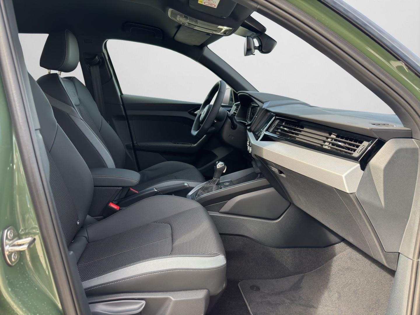Bild über Audi A1 Sportback S line 30 TFSI S tronic - für weitere Informationen kontaktieren Sie den Audi Partner