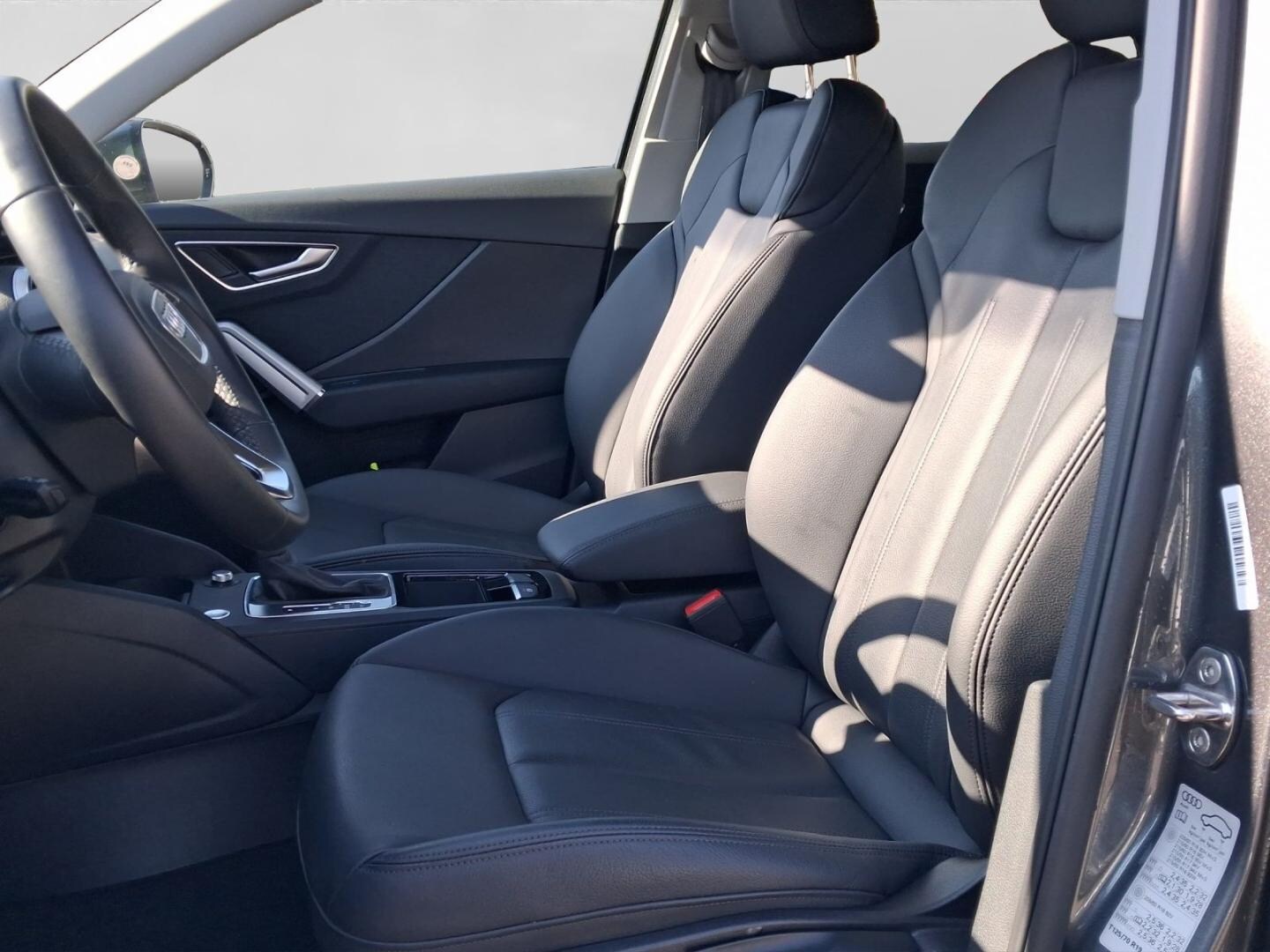 Bild über Audi Q2 S line 35 TFSI S tronic - für weitere Informationen kontaktieren Sie den Audi Partner