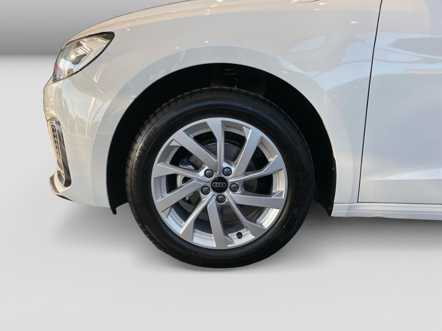 Bild über Audi A1 Sportback advanced 25 TFSI Schaltgetriebe - für weitere Informationen kontaktieren Sie den Audi Partner