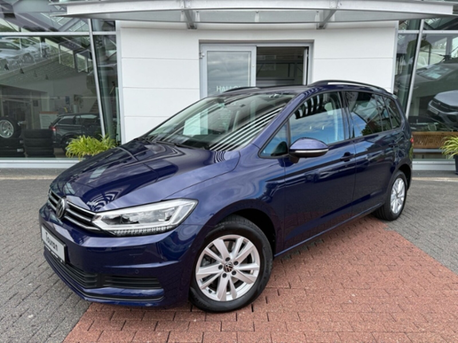 Volkswagen Touran – Bild 2