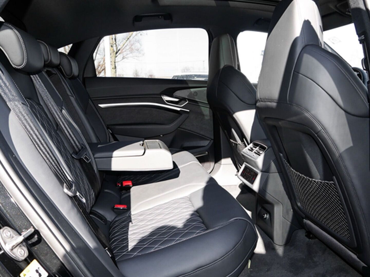 Image about Audi e-tron S Sportback S e-tron quattro