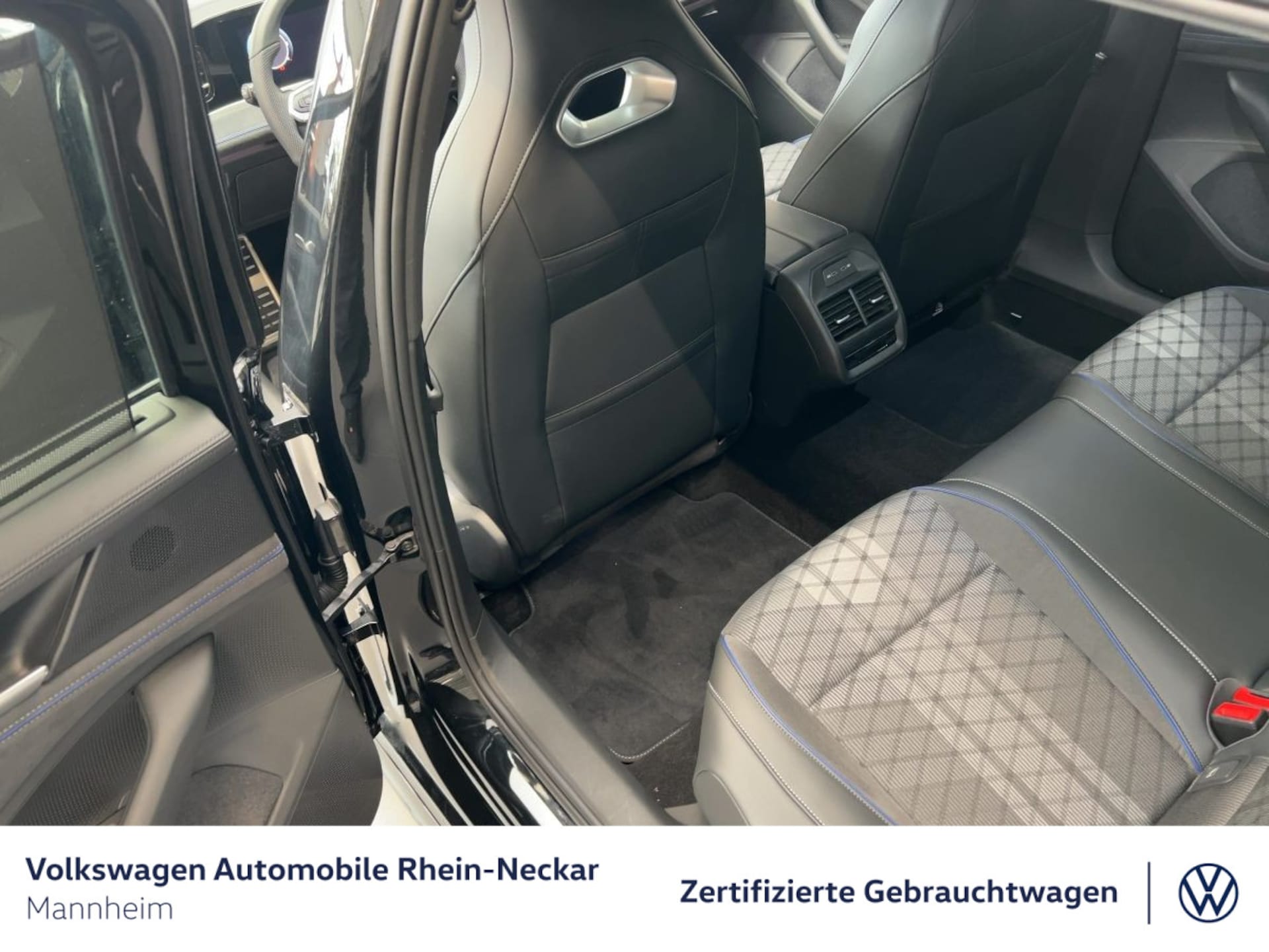 Volkswagen Passat R-Line