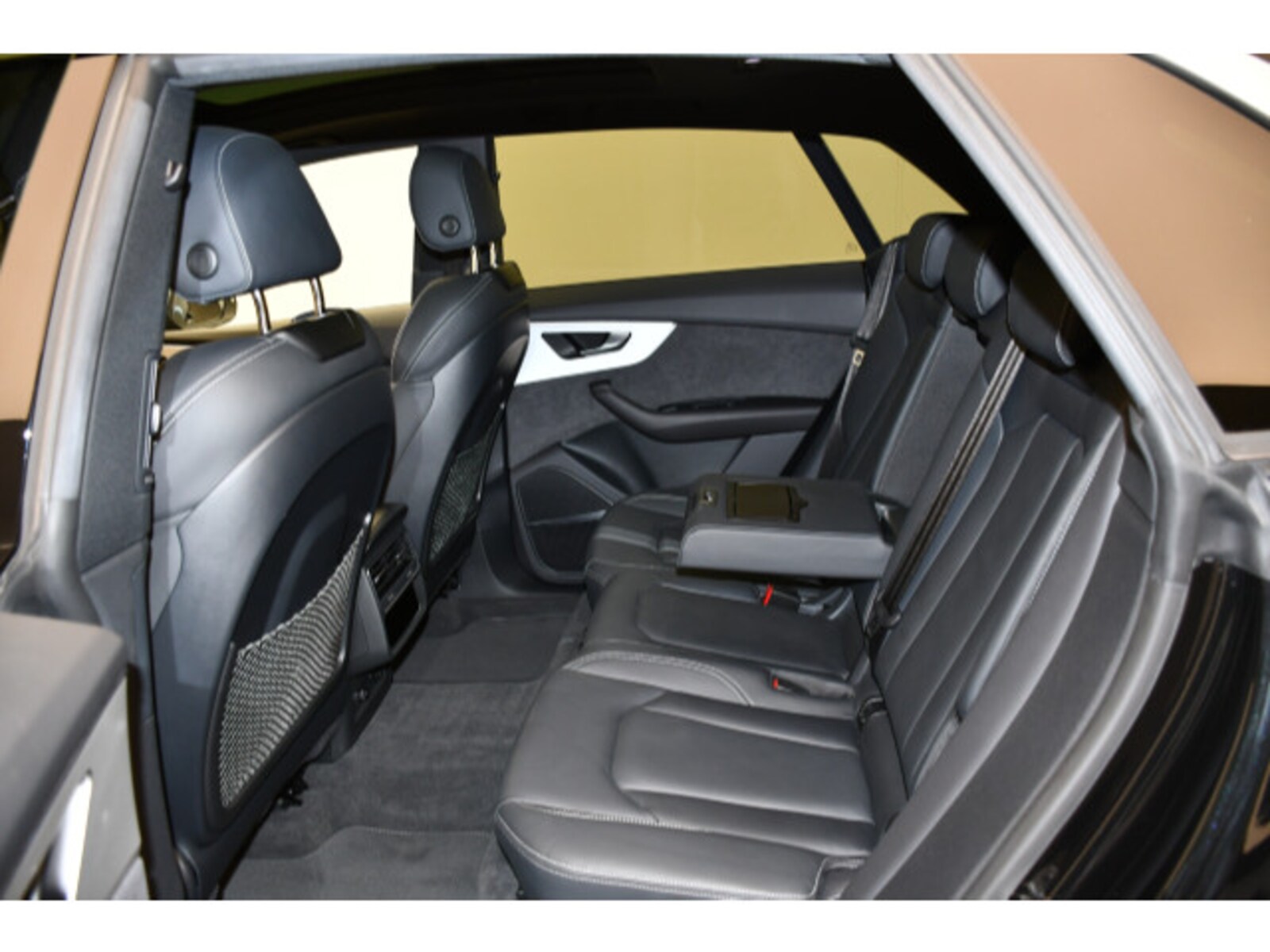 Audi SQ8 – Bild 10