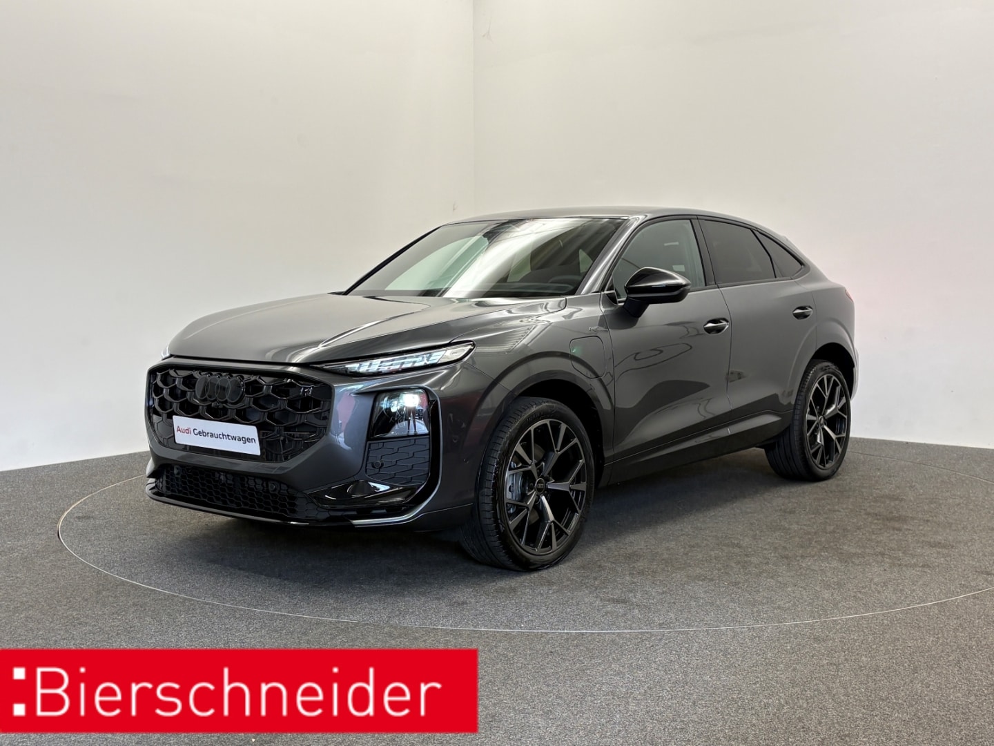 Bild über Audi Q3 Sportback e-hybrid e-hybrid 200 kW S tronic - für weitere Informationen kontaktieren Sie den Audi Partner