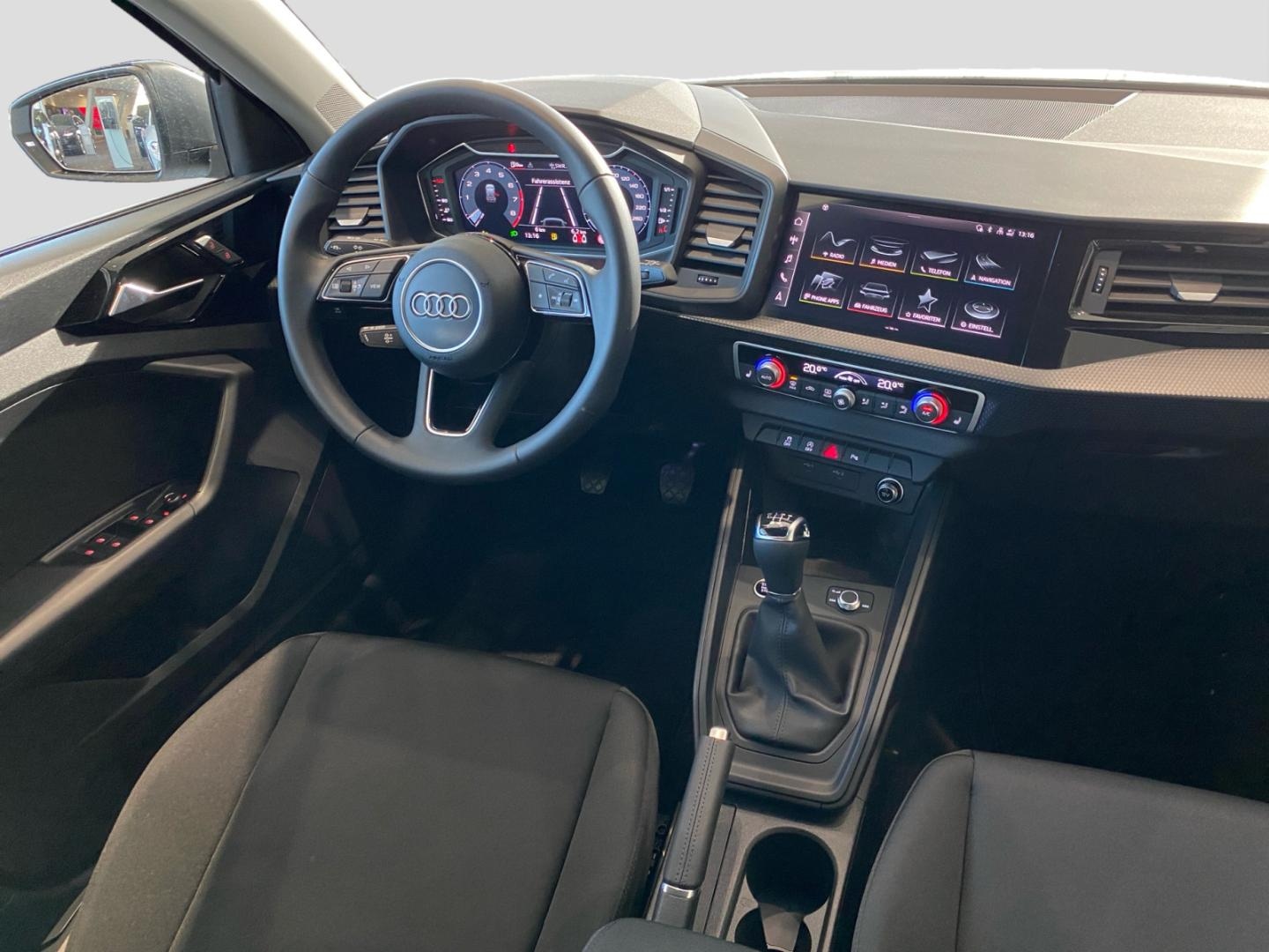 Bild über Audi A1 Sportback advanced 25 TFSI Schaltgetriebe - für weitere Informationen kontaktieren Sie den Audi Partner