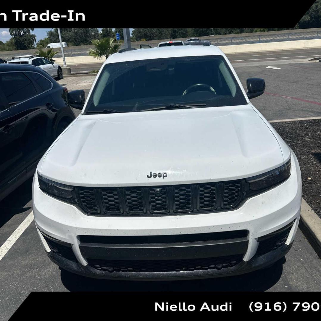 2023 Jeep Grand Cherokee L Limited 4x4's photo