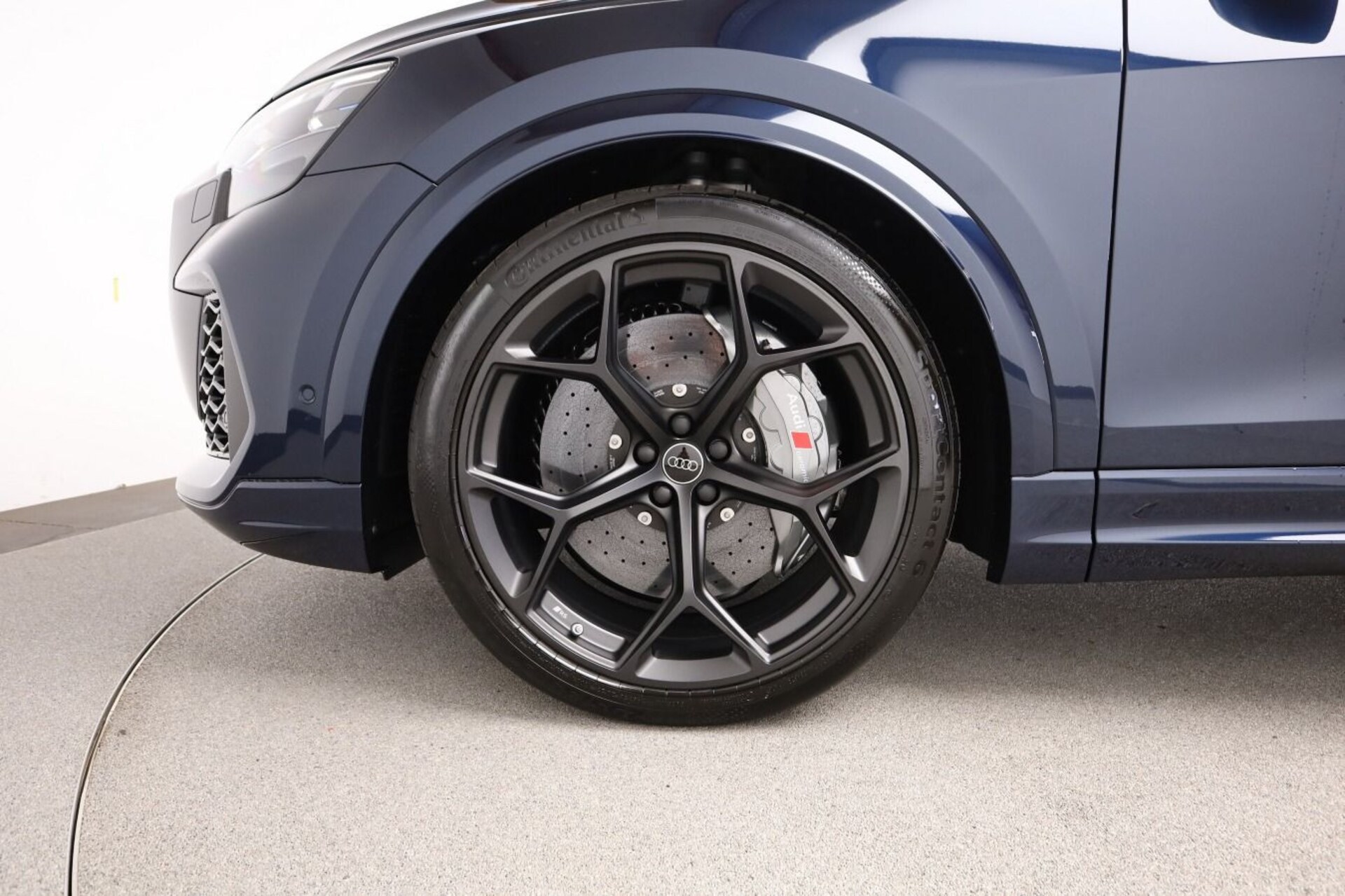 Audi RS Q8 SUV performance