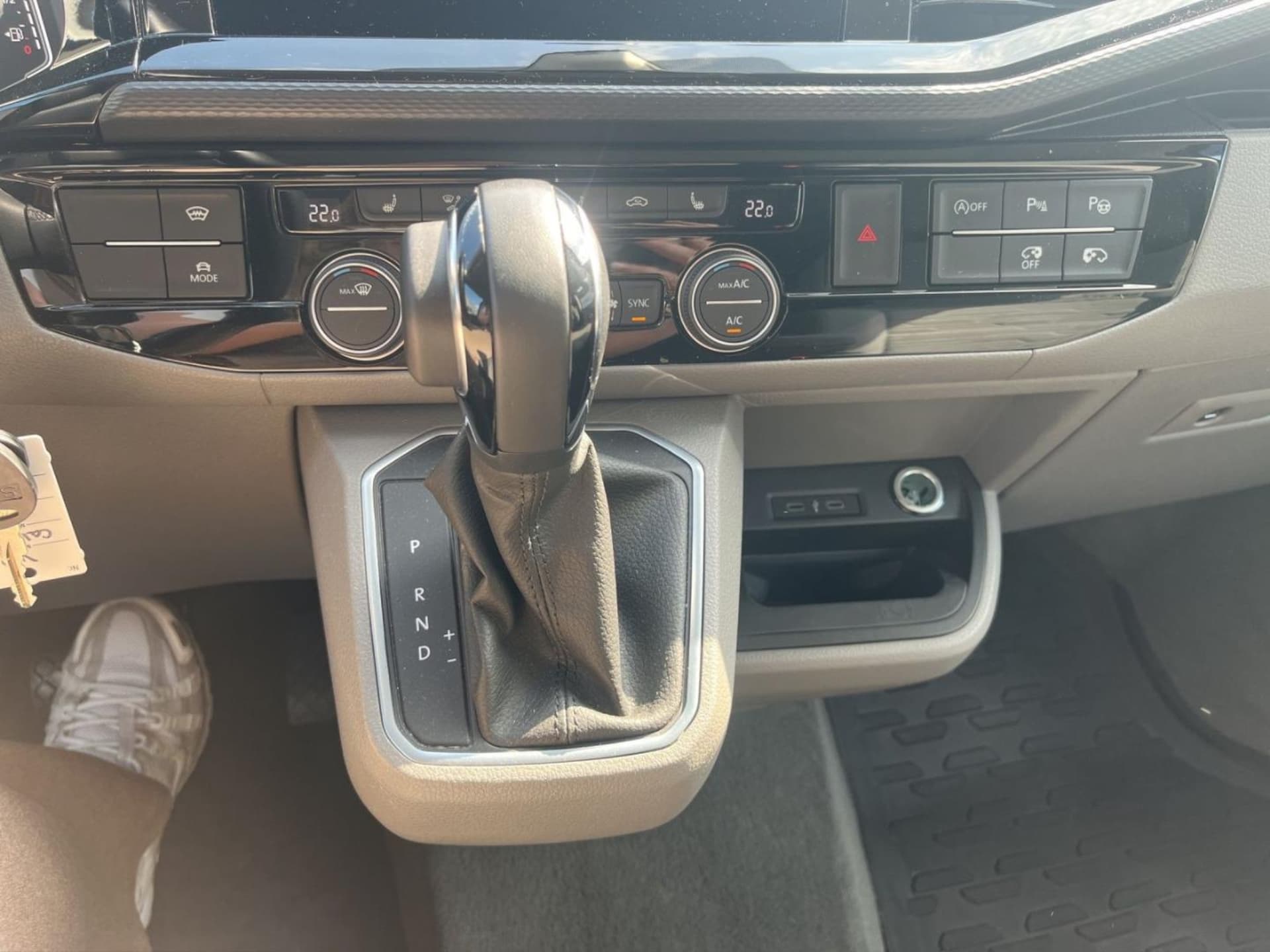 Volkswagen T6.1 California Ocean