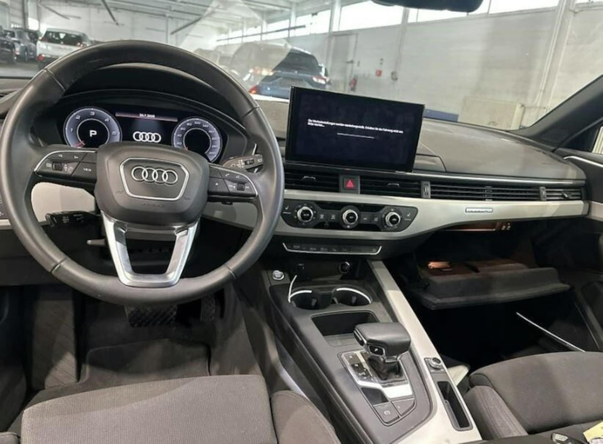 Audi A4 Avant S line