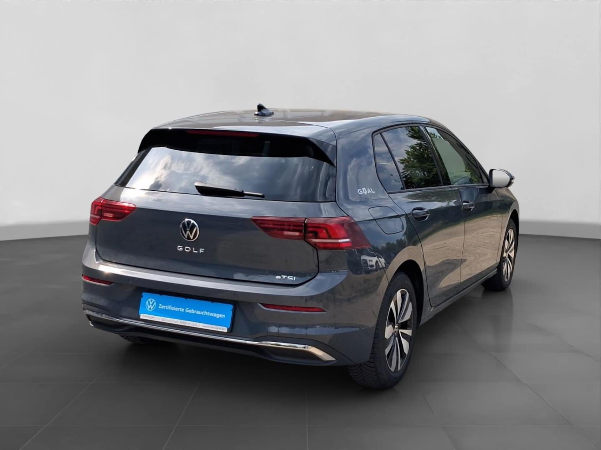 Volkswagen Golf Life