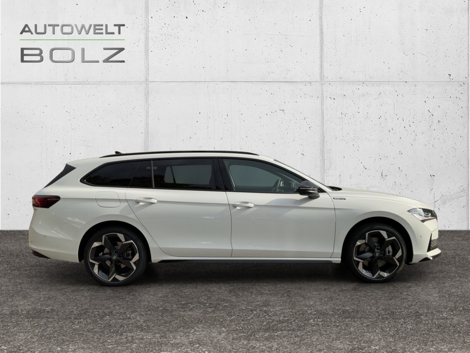 Škoda Superb Combi – Bild 9