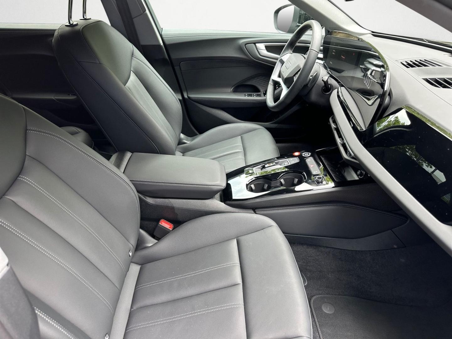 Bild über Audi A5 Limousine TDI 150 kW S tronic - für weitere Informationen kontaktieren Sie den Audi Partner
