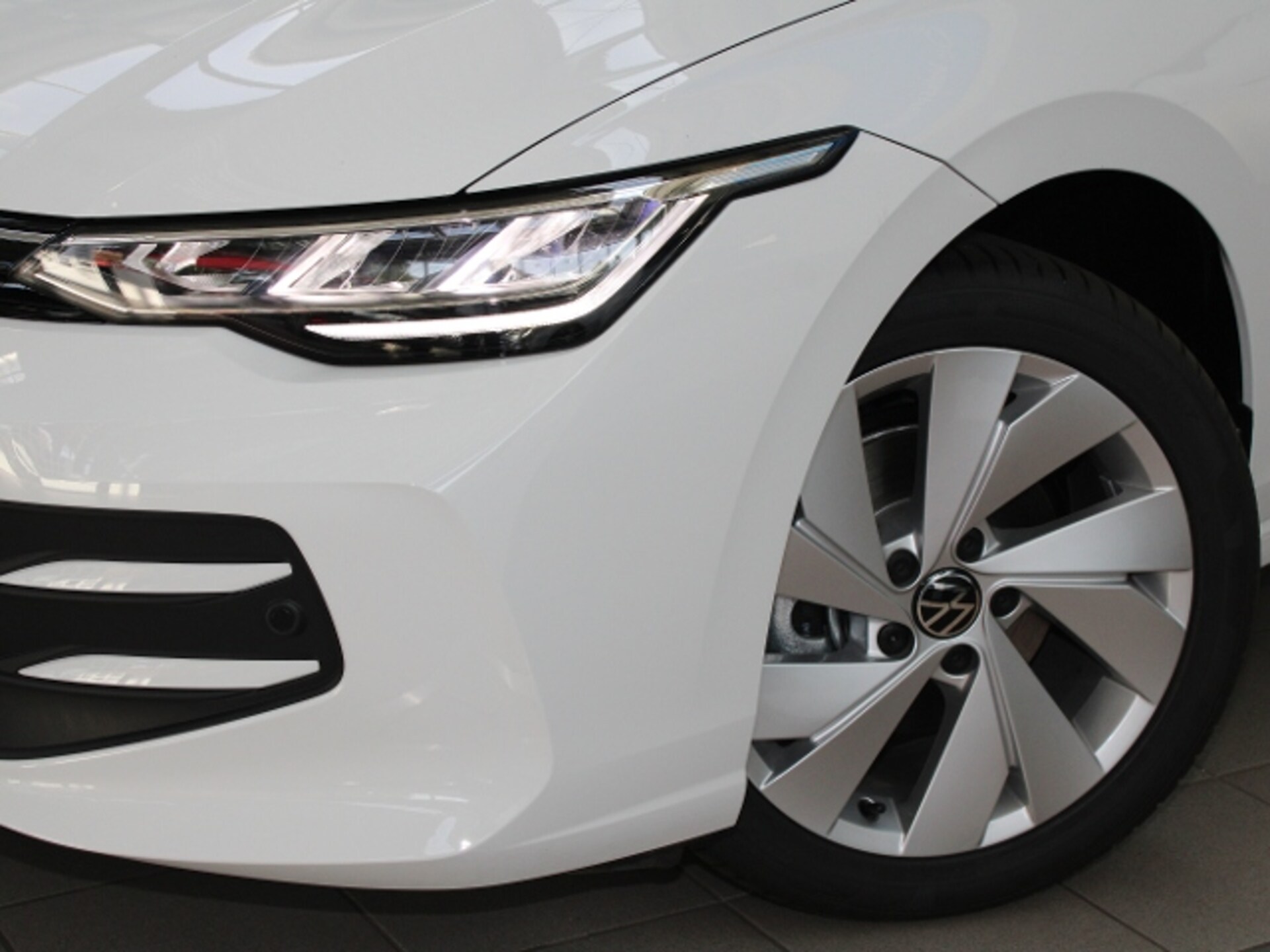 Volkswagen Golf Life