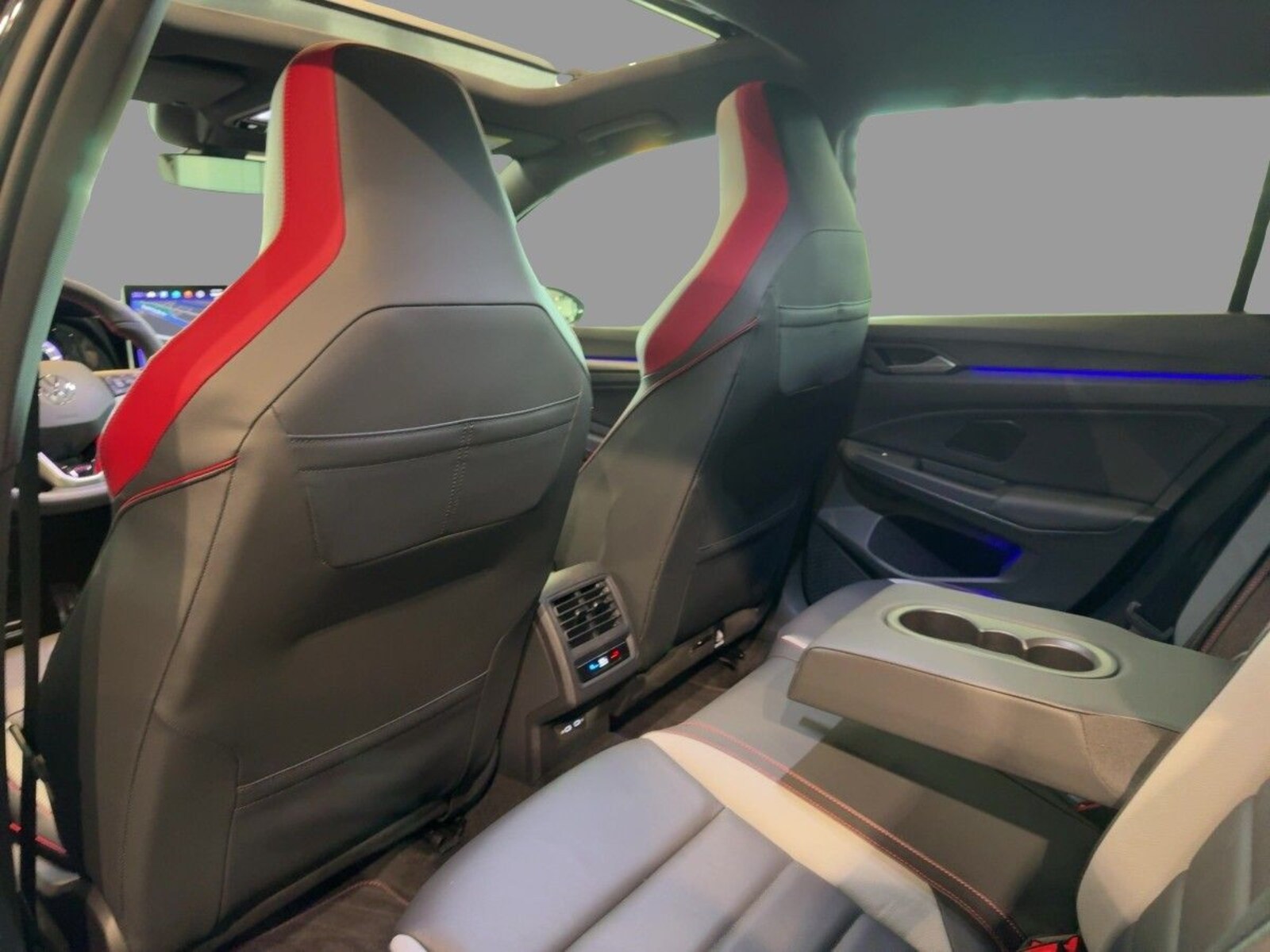 Volkswagen Golf – Bild 8