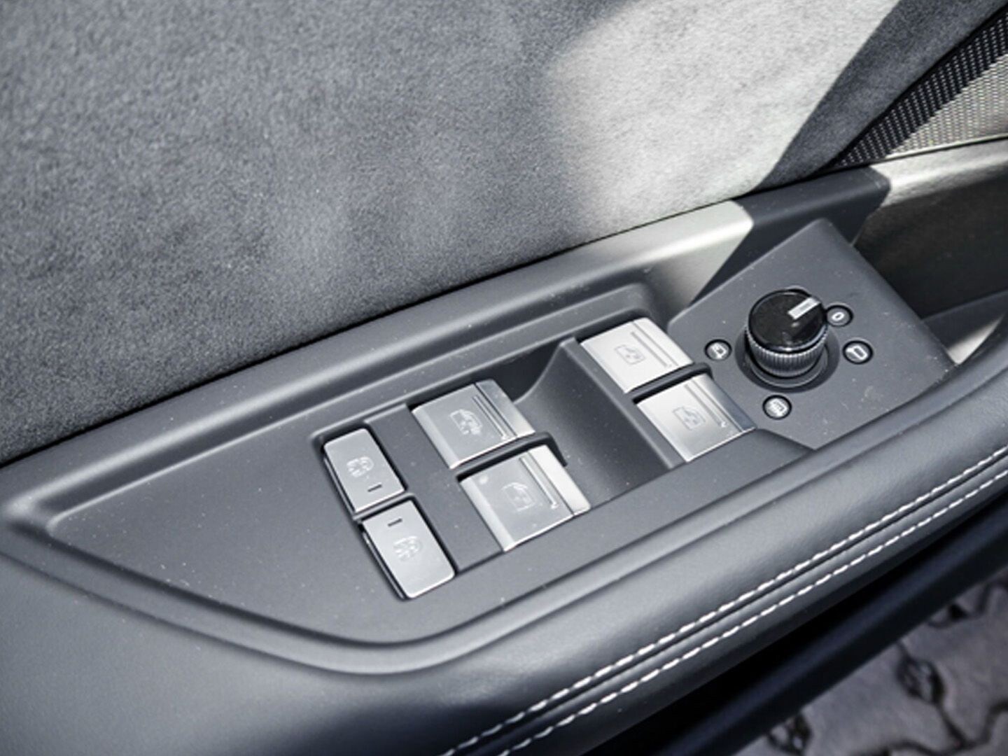 Image about Audi e-tron S Sportback S e-tron quattro