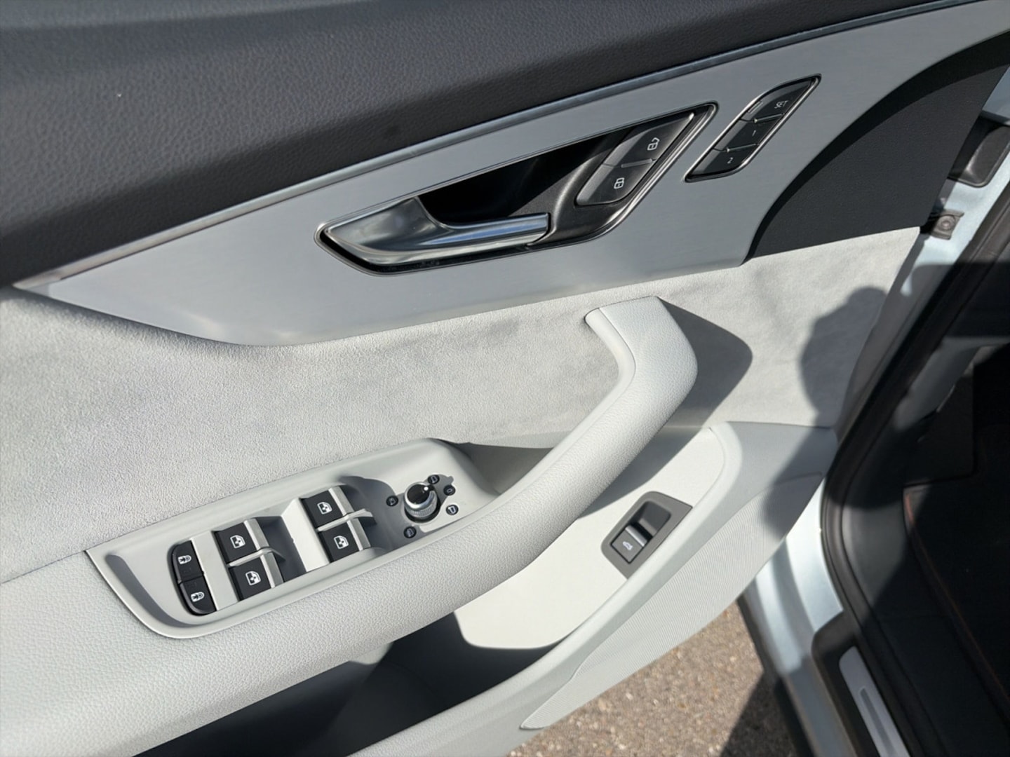 Bild über Audi Q7 SUV 45 TDI quattro tiptronic - für weitere Informationen kontaktieren Sie den Audi Partner