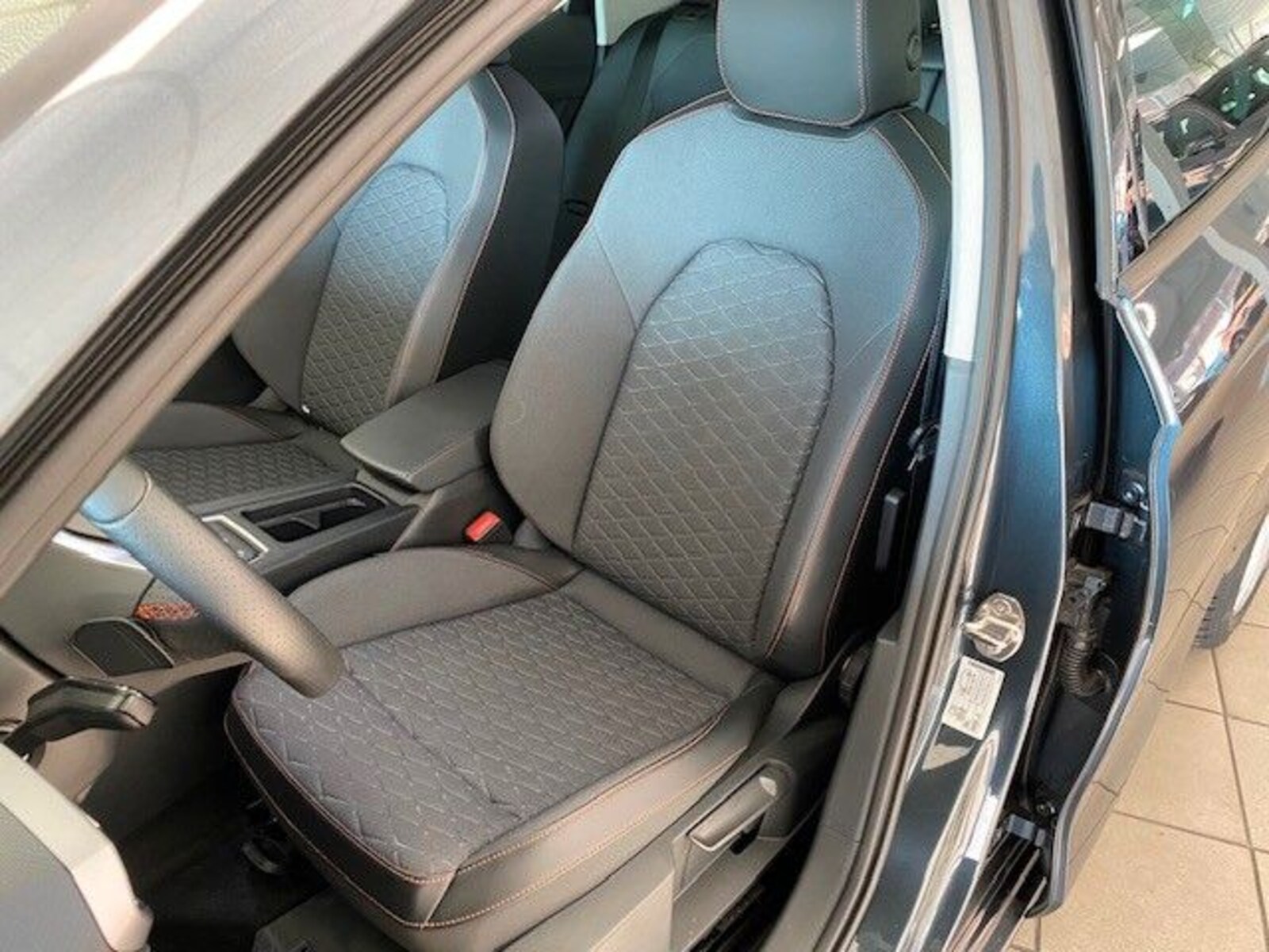 SEAT Leon – Bild 10