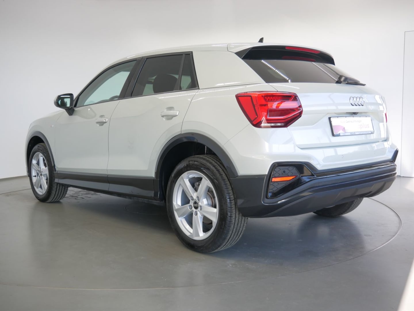 Bild über Audi Q2 S line 35 TFSI Schaltgetriebe - für weitere Informationen kontaktieren Sie den Audi Partner