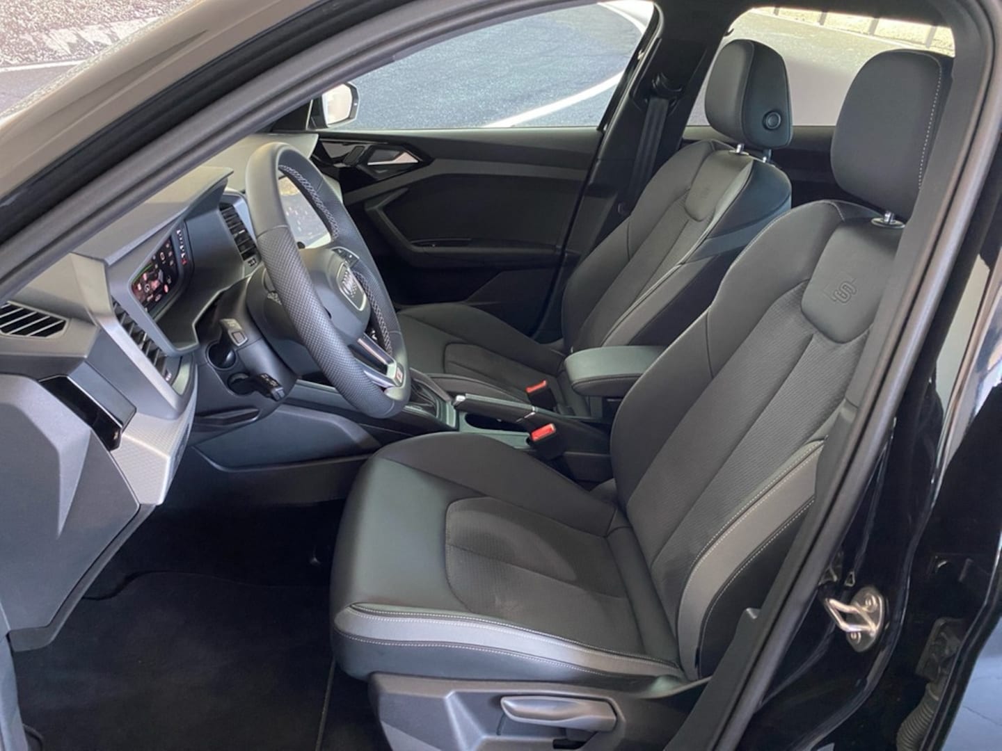 Bild über Audi A1 Sportback advanced 30 TFSI S tronic - für weitere Informationen kontaktieren Sie den Audi Partner