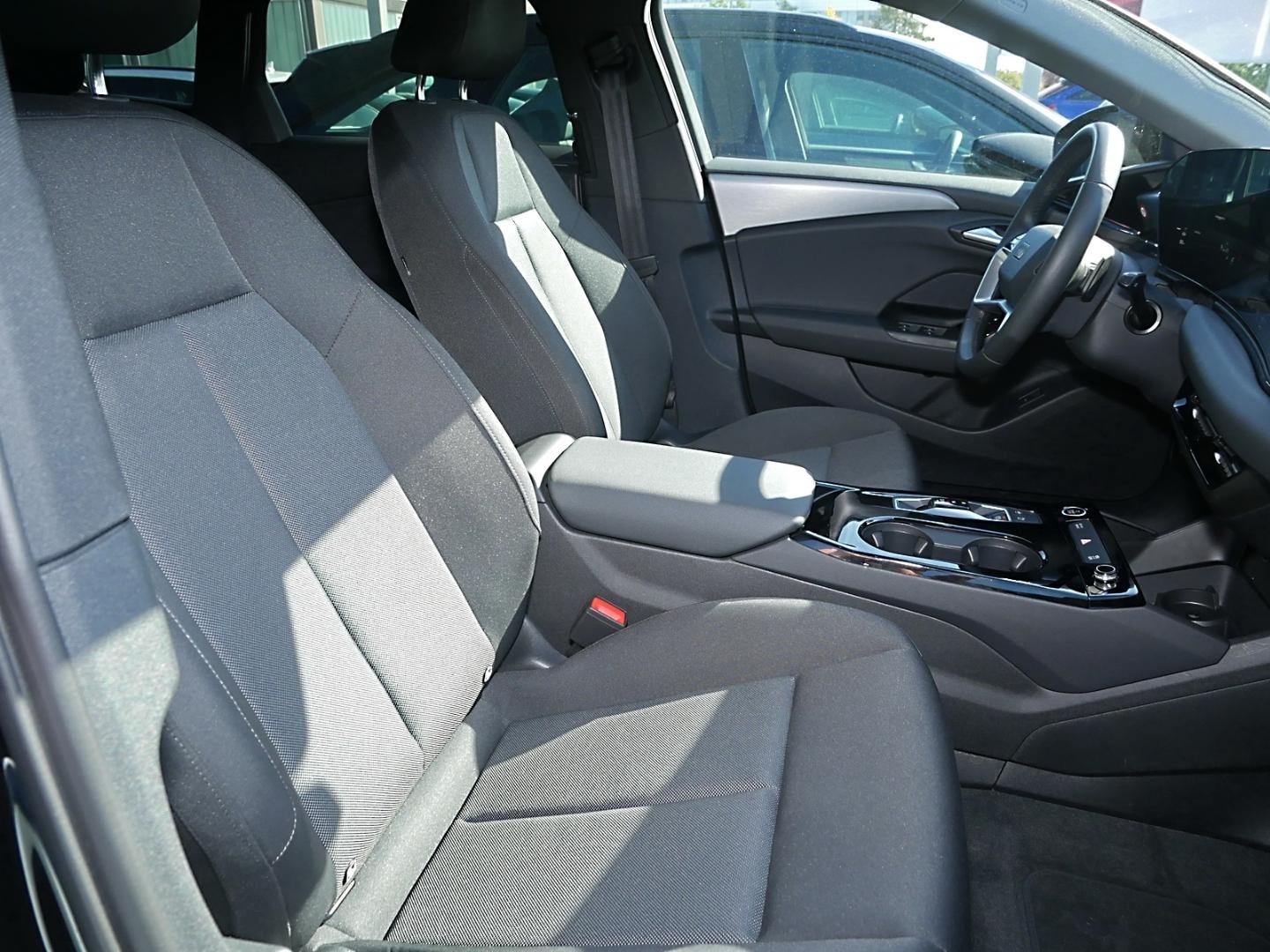 Bild über Audi A6 Avant e-tron e-tron - für weitere Informationen kontaktieren Sie den Audi Partner