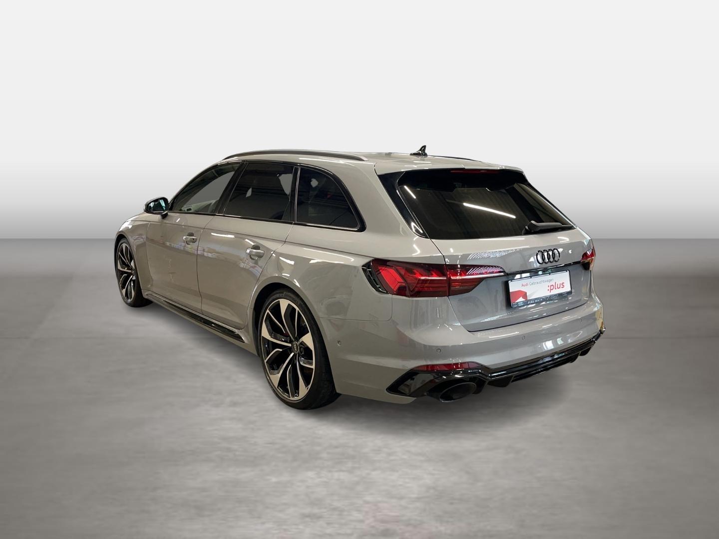 Image about Audi RS 4 Avant TFSI quattro tiptronic