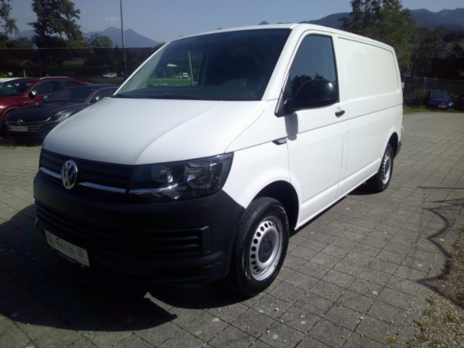 Volkswagen T6 Transporter Kasten kurzer Radstand