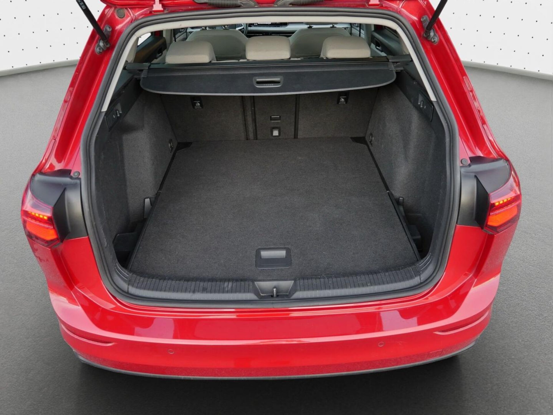 Volkswagen Golf Variant Life