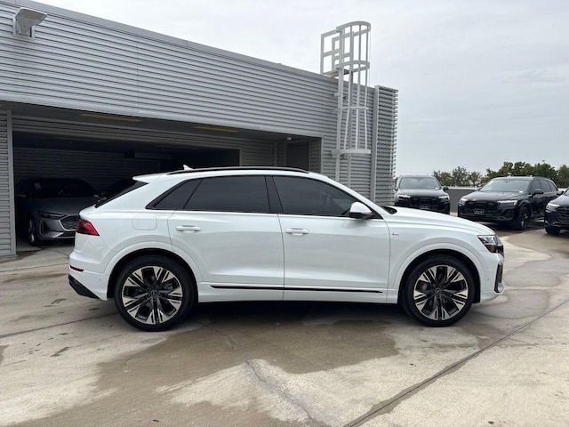 2026 Audi Q8