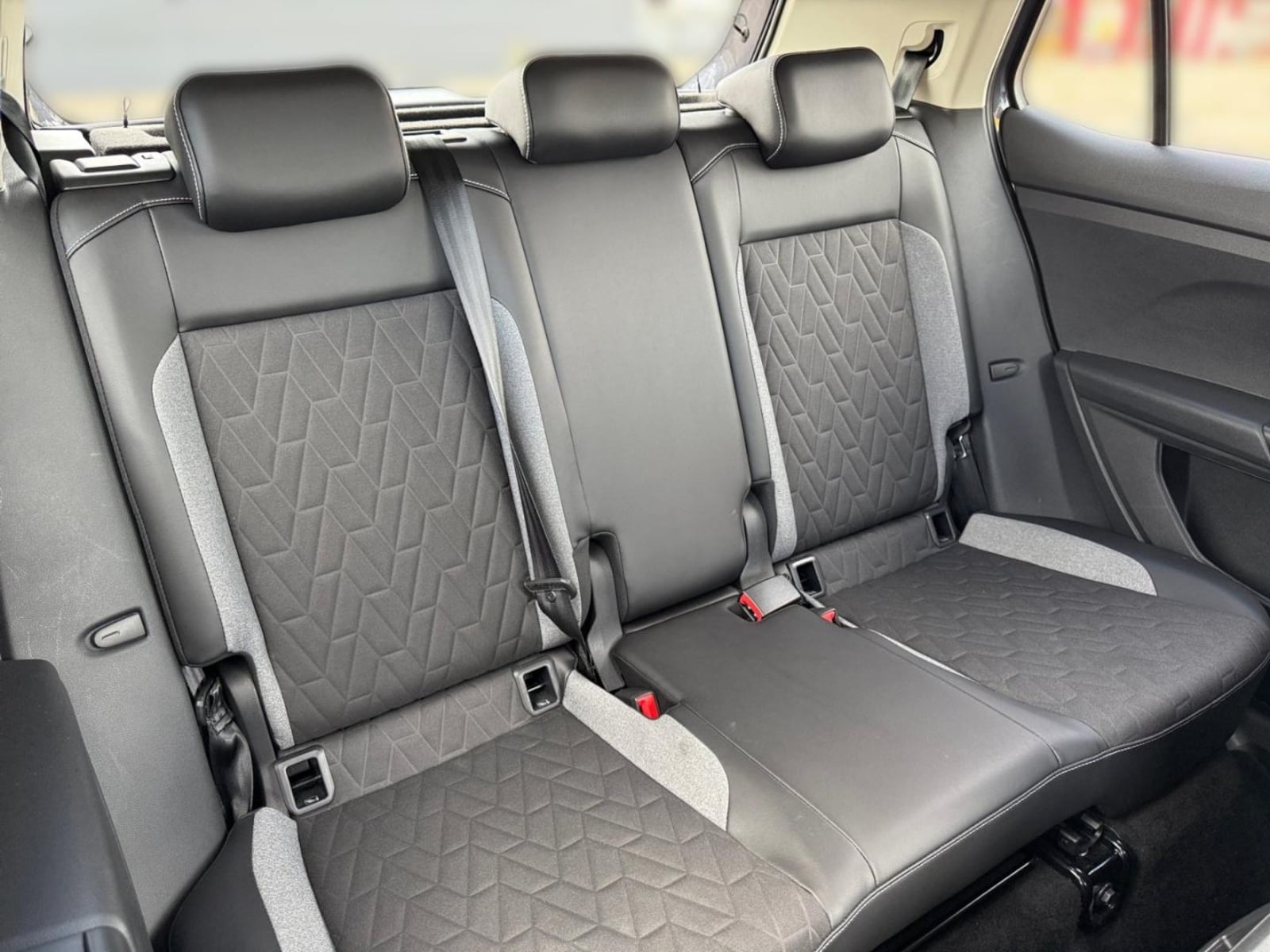 Volkswagen T-Cross – Bild 11