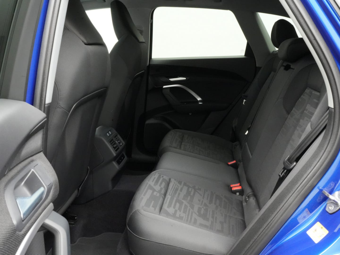 Bild über Audi Q5 SUV TDI quattro 150 kW S tronic - für weitere Informationen kontaktieren Sie den Audi Partner
