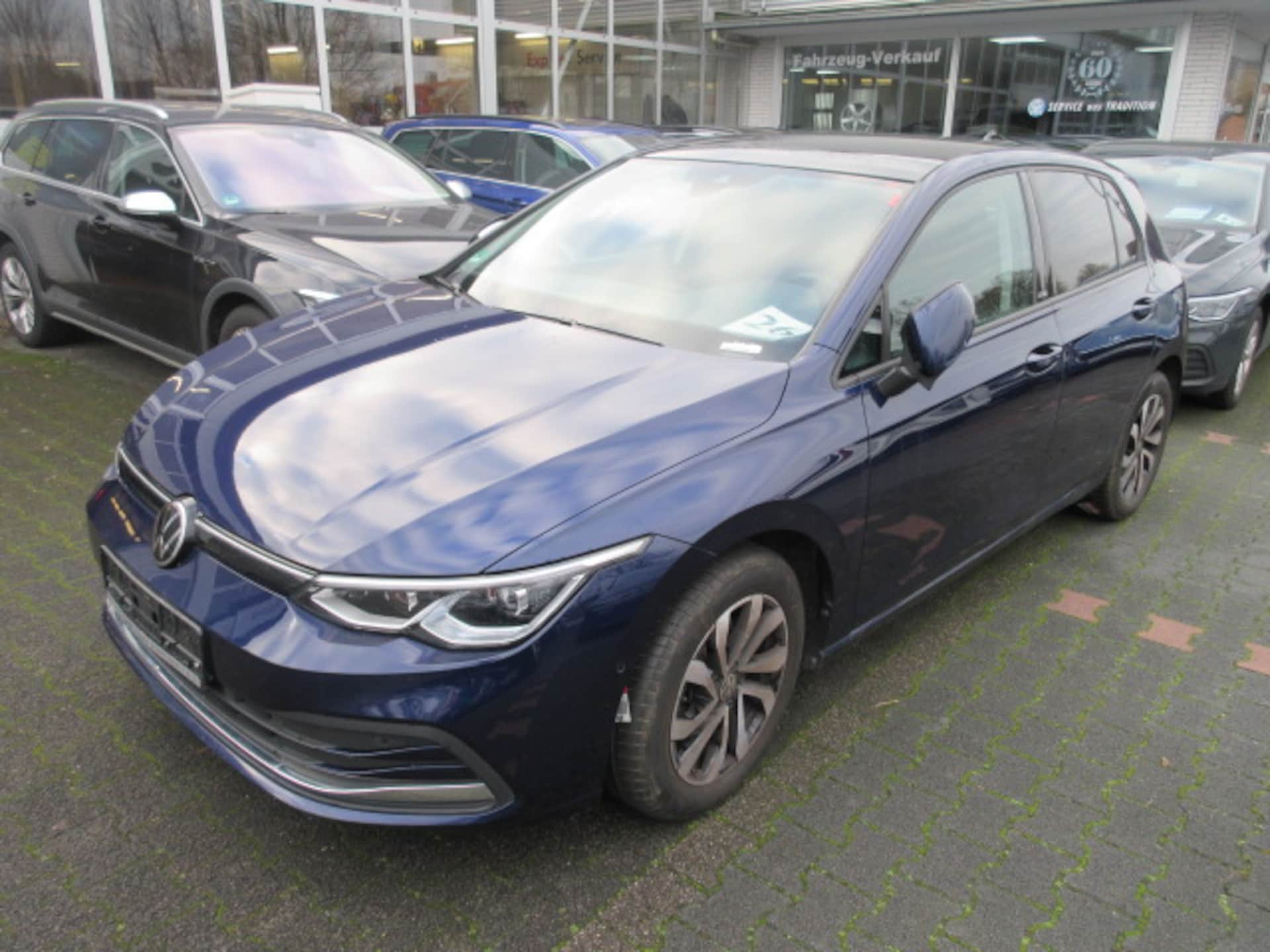 Volkswagen Golf Life
