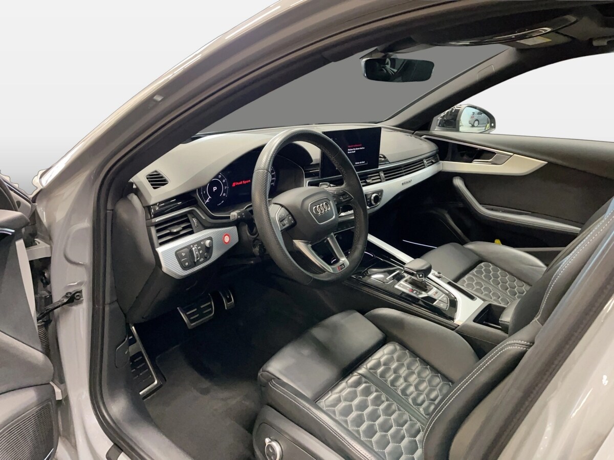 Image about Audi RS 4 Avant TFSI quattro tiptronic