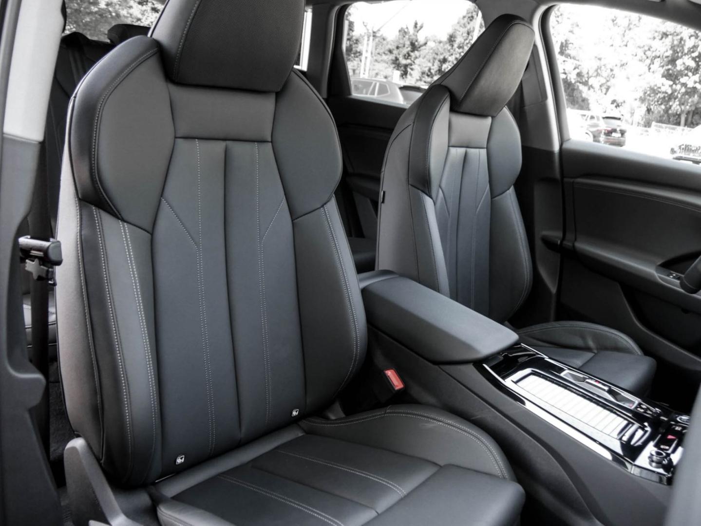 Image about Audi Q6 SUV e-tron e-tron performance