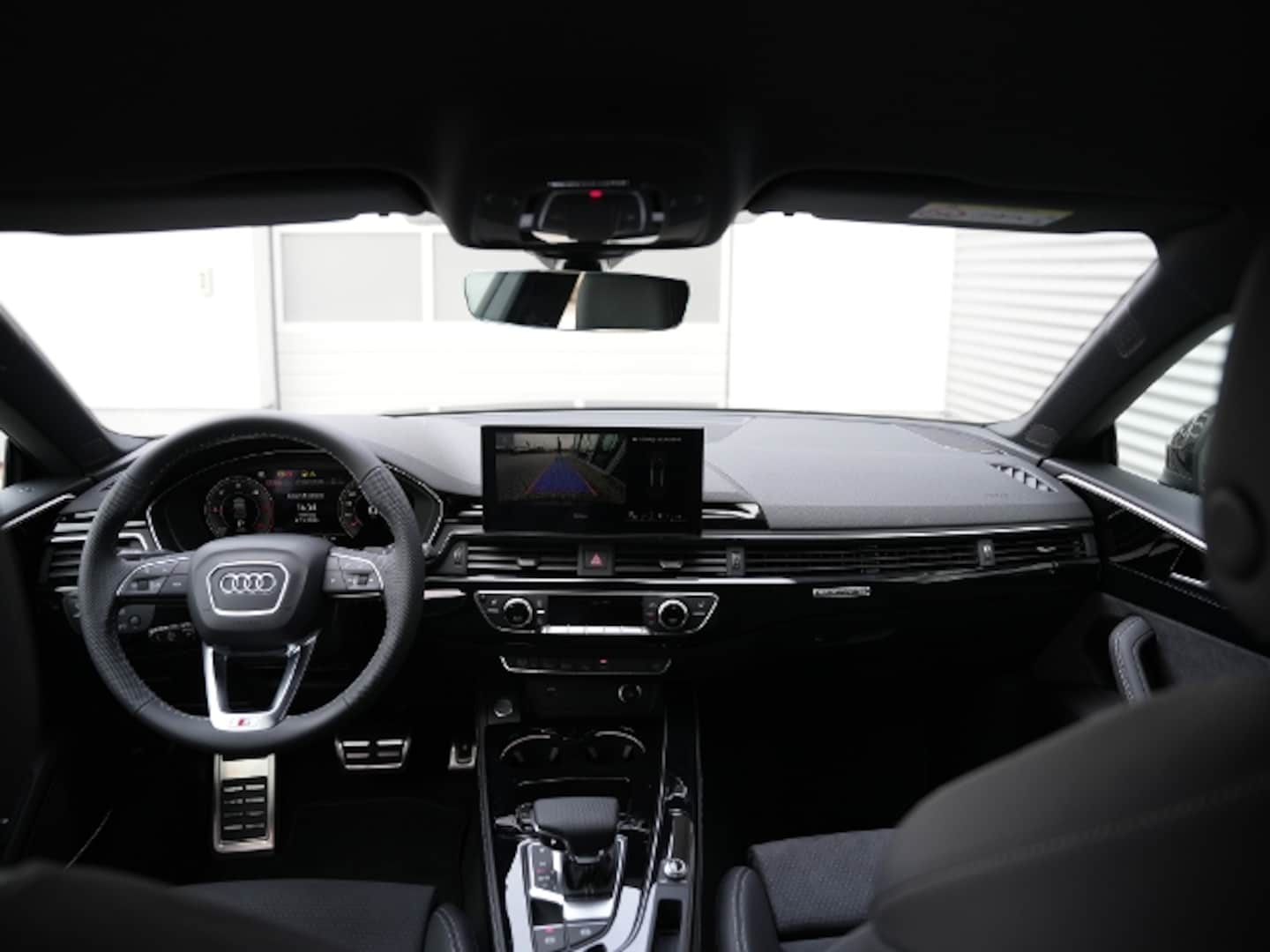 Bild über Audi A5 Sportback S line business 40 TDI quattro S tronic - für weitere Informationen kontaktieren Sie den Audi Partner