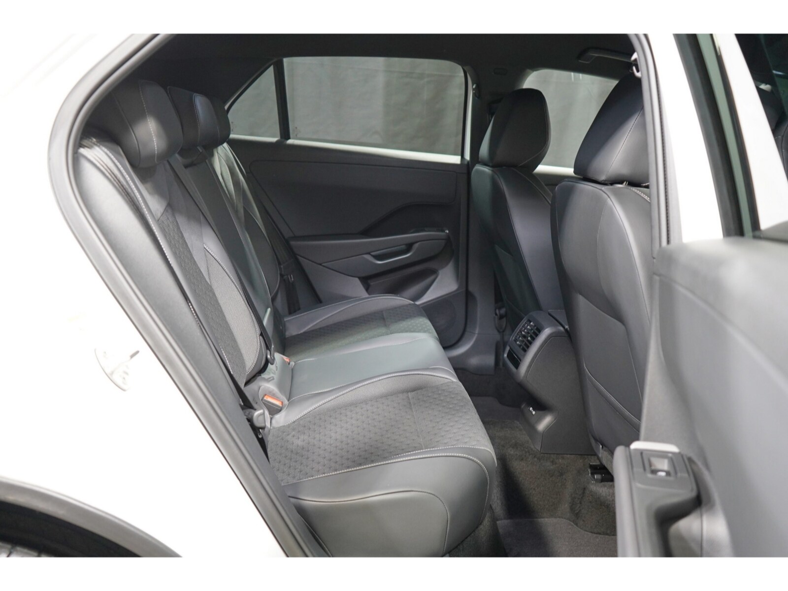 Volkswagen T-Roc – Bild 10