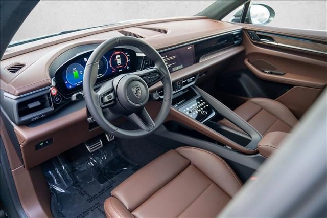 2025 Porsche Macan Electric