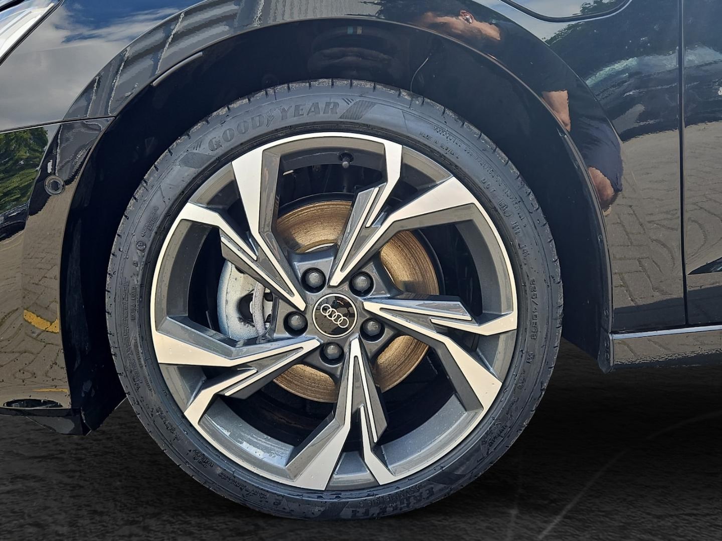 Bild über Audi A3 Sportback TFSI e advanced 40 TFSI e S tronic - für weitere Informationen kontaktieren Sie den Audi Partner