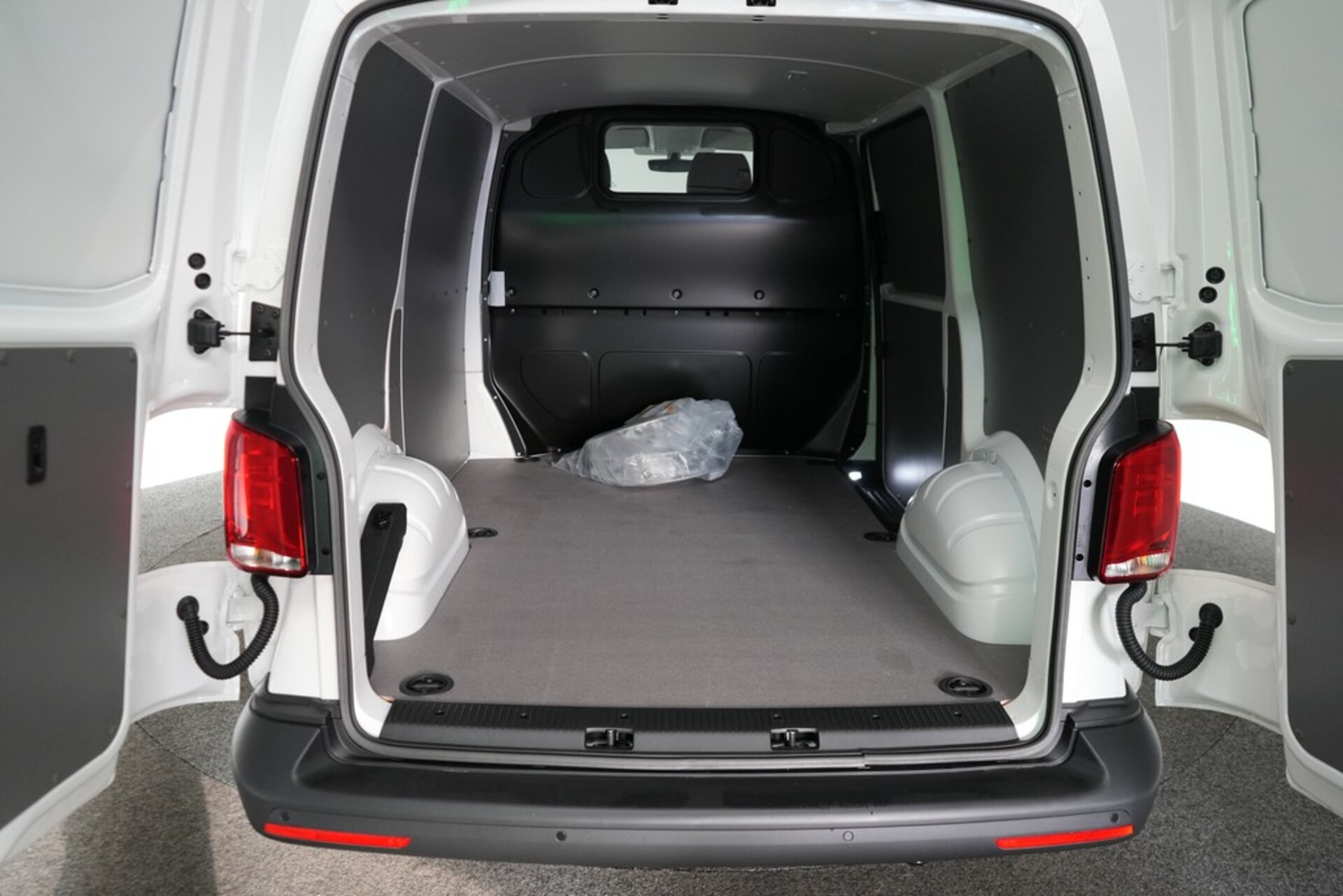 Volkswagen T6.1 Transporter Kasten kurzer Radstand