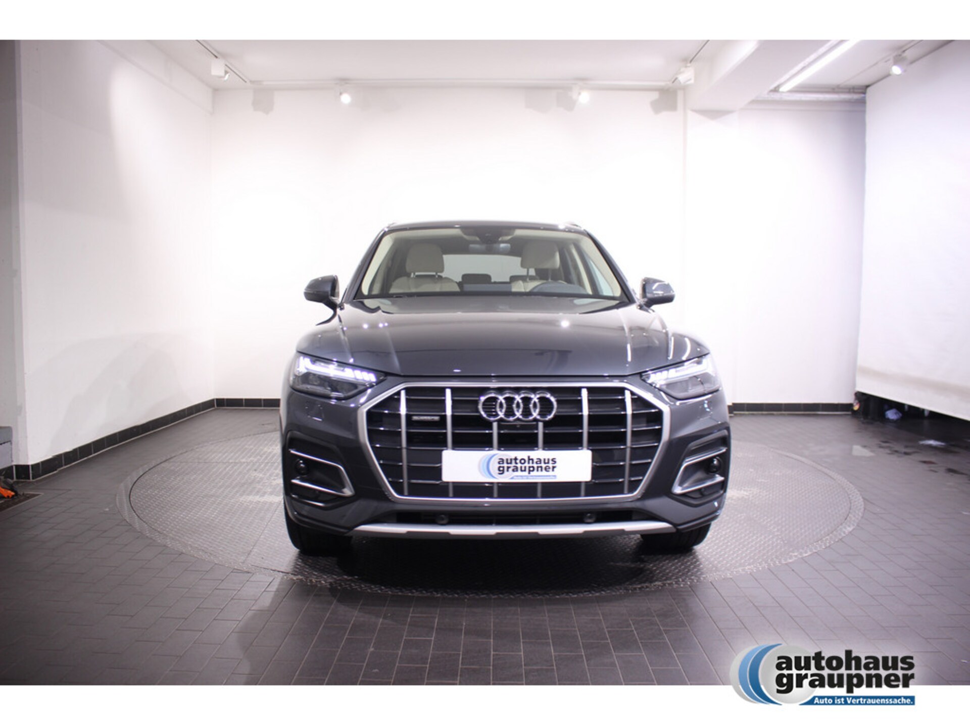 Audi Q5 SUV Advanced