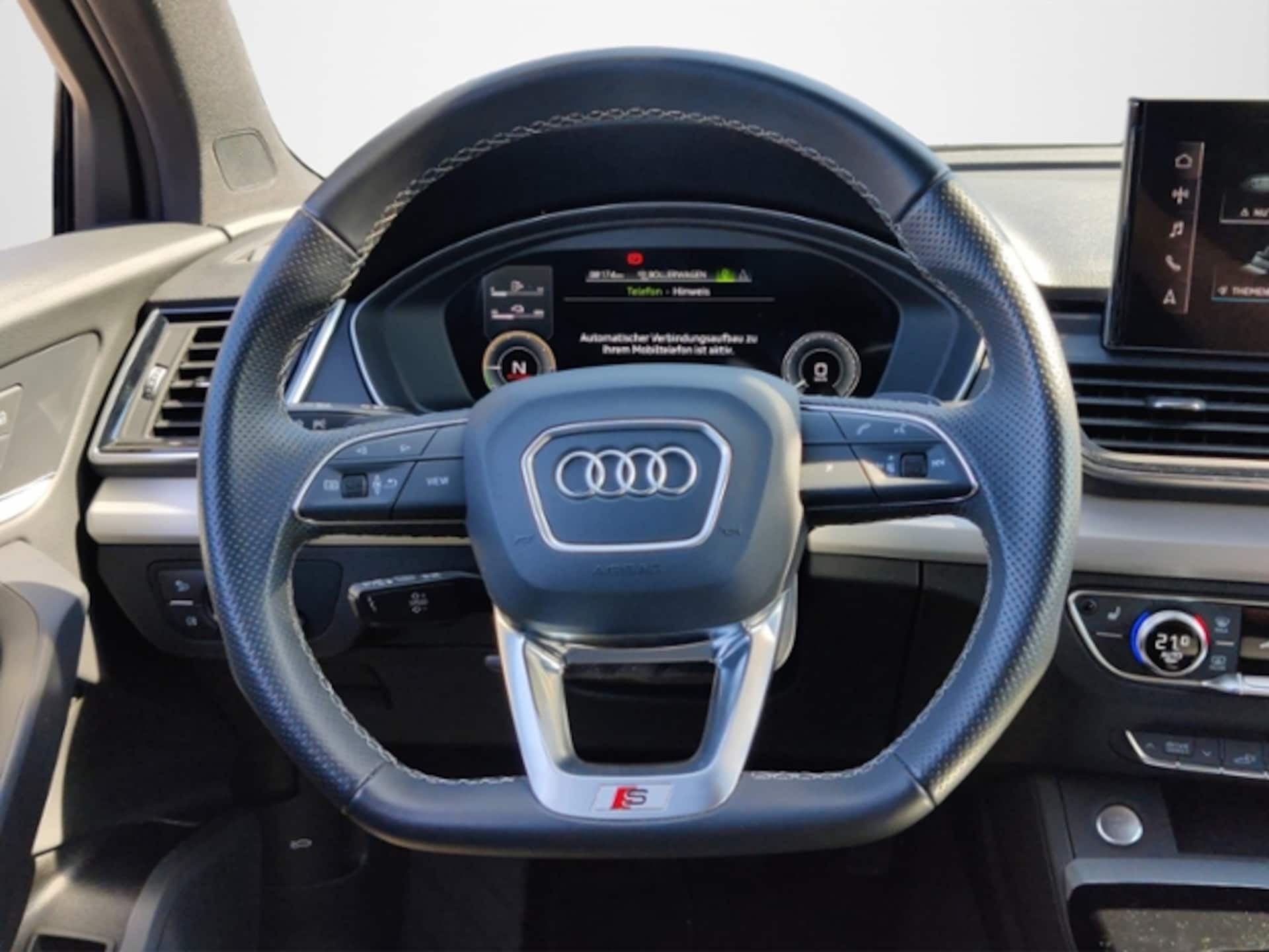 Audi Q5 TFSI e S line