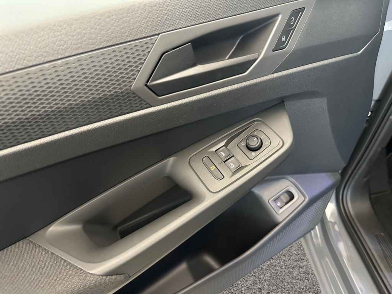 Volkswagen Caddy – Bild 9