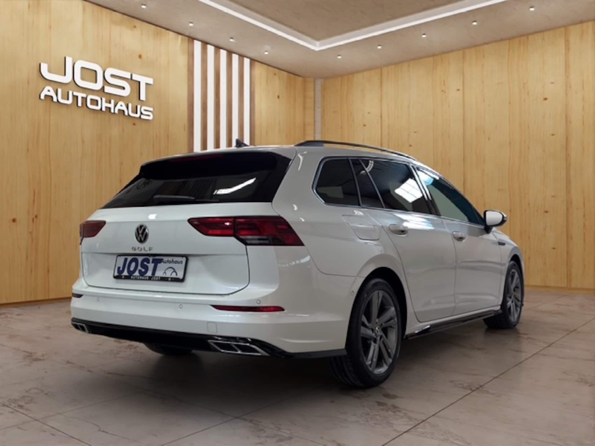 Volkswagen Golf Variant R-Line