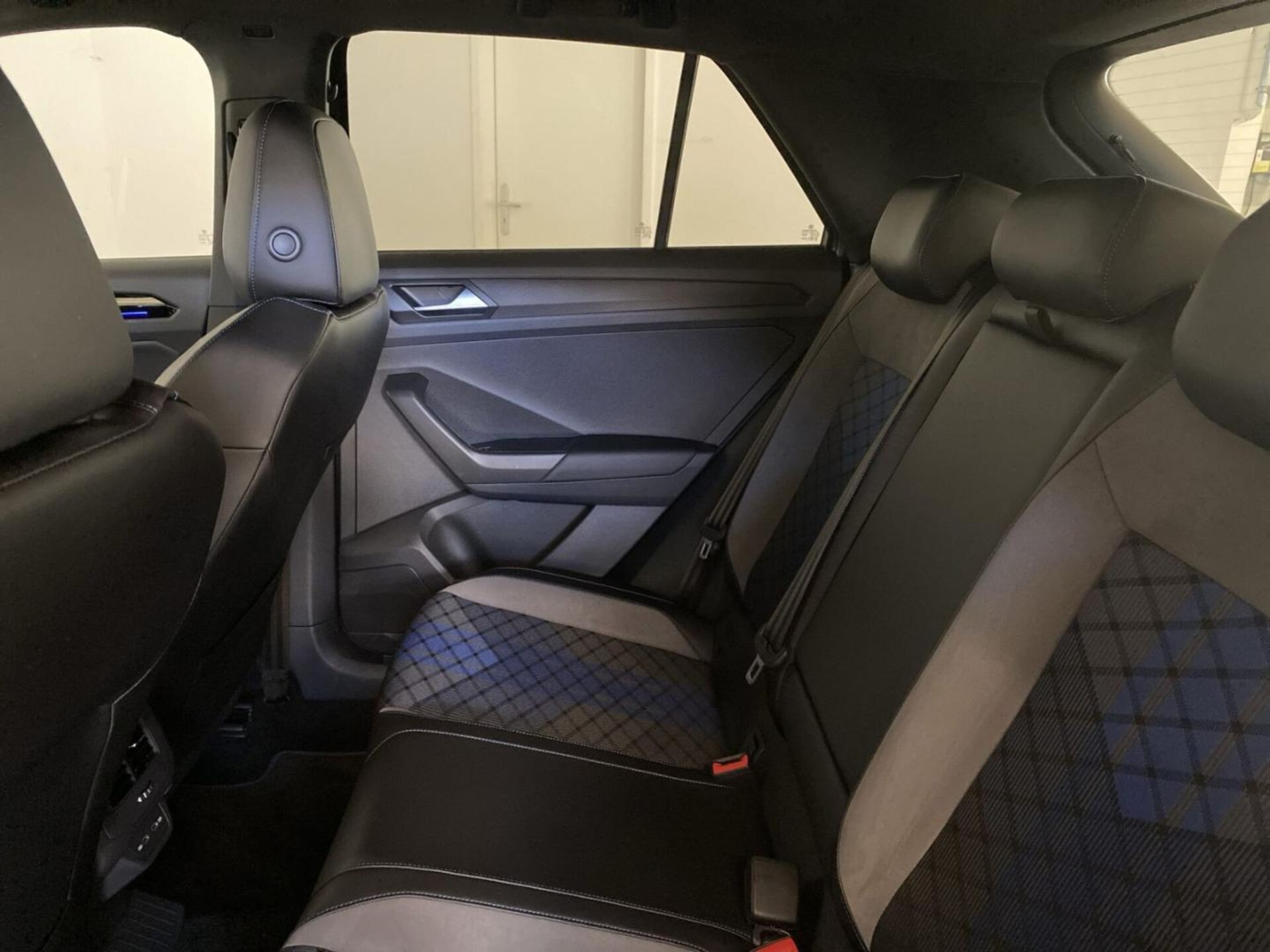 Volkswagen T-Roc R