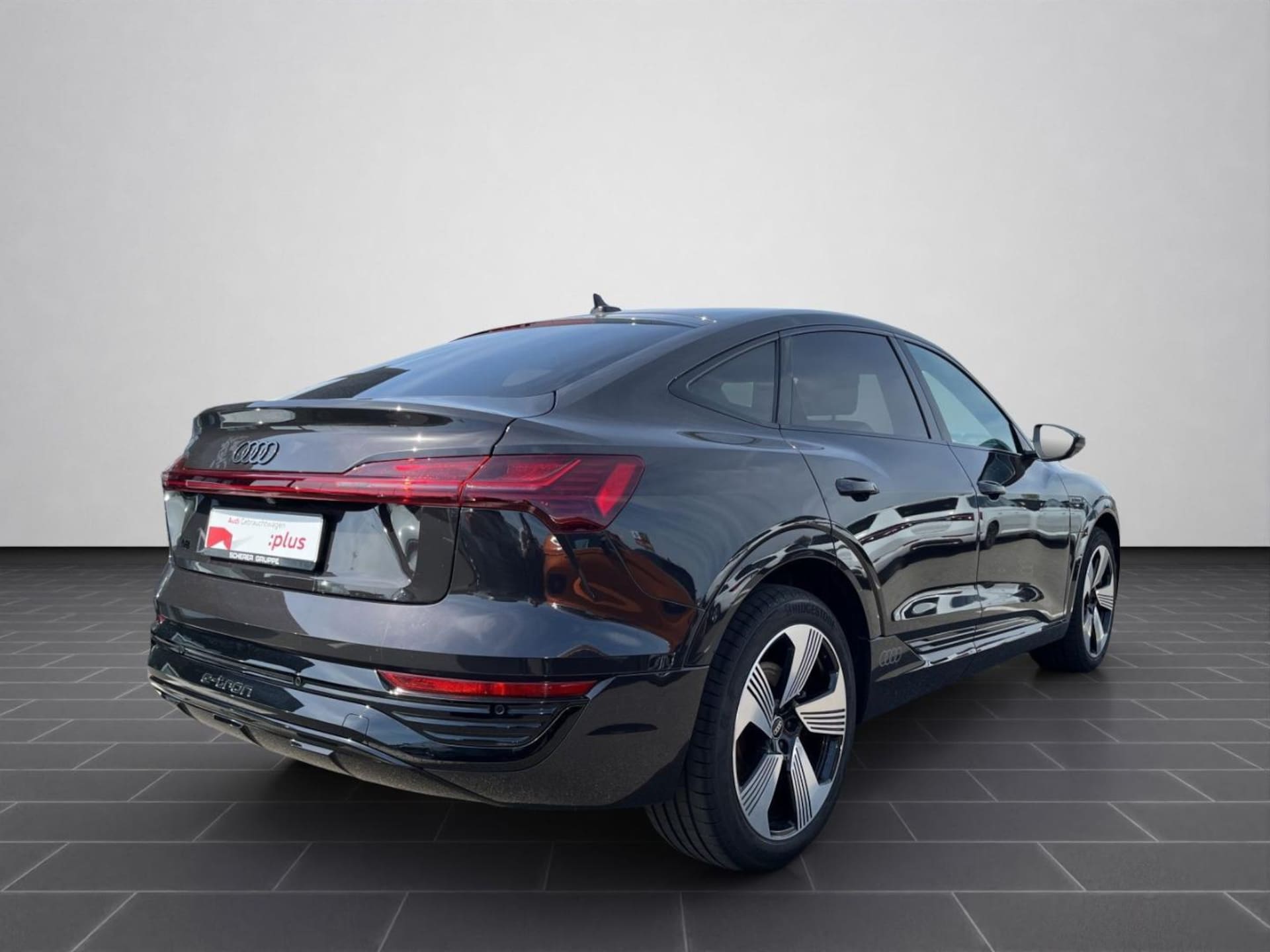 Audi Q8 Sportback e-tron Advanced