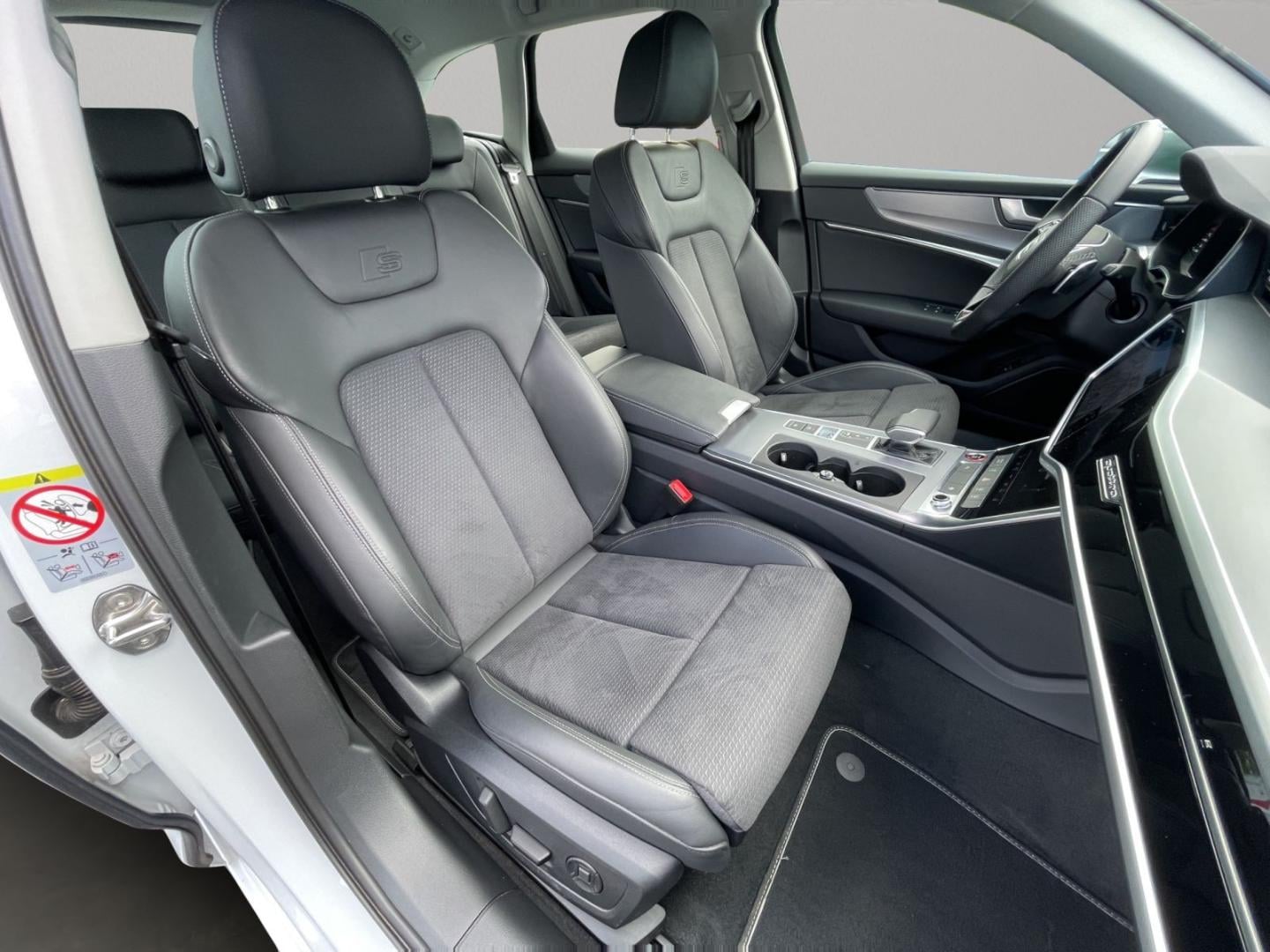 Bild über Audi S6 Avant TDI quattro tiptronic - für weitere Informationen kontaktieren Sie den Audi Partner