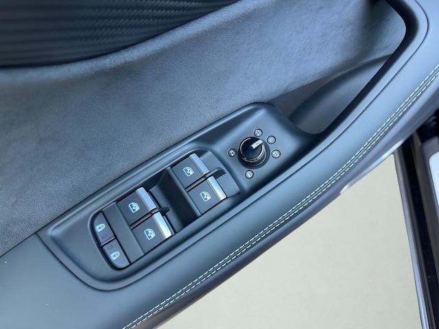 2026 Audi SQ8 Prestige - Photo 21