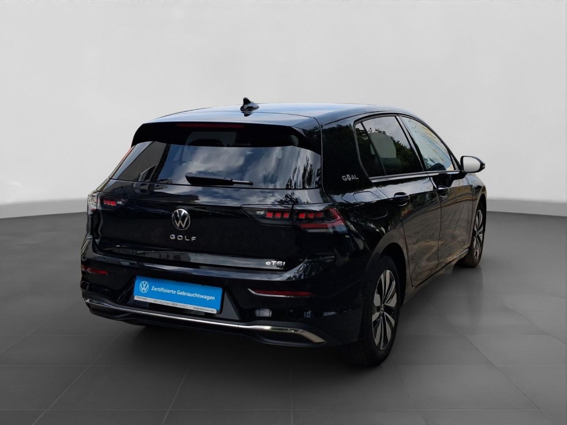 Volkswagen Golf Life